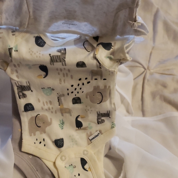 3pk preemie onsies - Picture 3 of 4